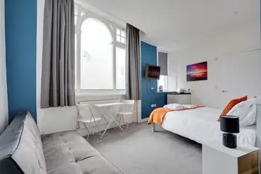ホテル Homesly Guest Rooms, Comfortable En Suite Guest Rooms With Free Parking And Self Check In