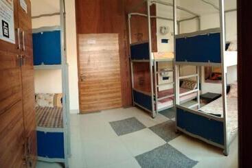 Taj Backpackers Hostel