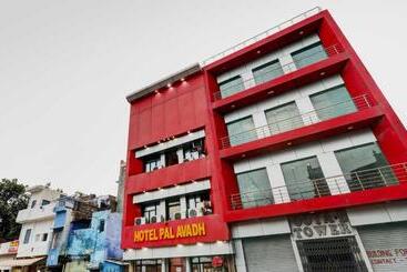 Collection O Hotel Pal Avadh