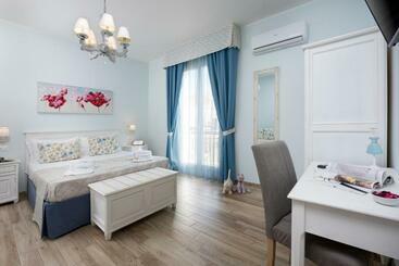 Bed and Breakfast A Casa Di... Aurora 2