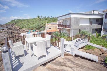 Hotel Zeilan Sunset Point