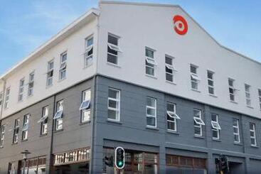 91 Loop Boutique Hostel