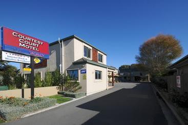 Courtesy Court Motel