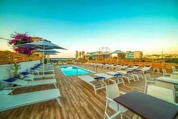 آپارتمان‌های توریست‌ها Emi Seaside