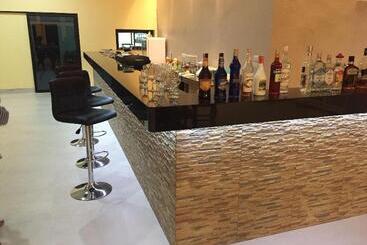 هتل Shangrilah Bungalow