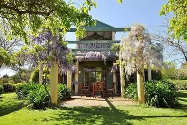 بنسيون Tree Elle