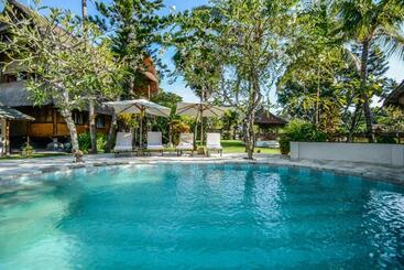 בית מלון כפרי Aashaya Jasri Resort