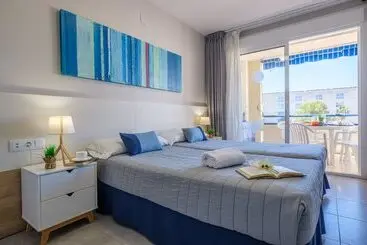 Apartamentos Estival Park