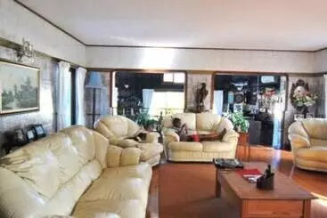 Aamiaismajoitus (B&B) Umkomaas Guest House