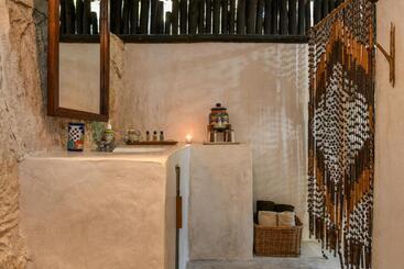 בית מלון כפרי Diamante K   Inside Tulum National Park