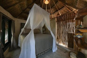 בית מלון כפרי Diamante K Inside Tulum National Park