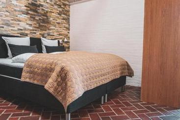 בית מלון כפרי Fladbro Kro