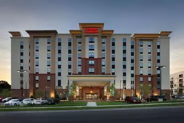 Hotelli Hampton Inn & Suites Falls Church