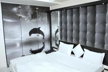 酒店 Paramount Inn