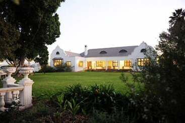 פנסיון Excelsior Manor Guesthouse