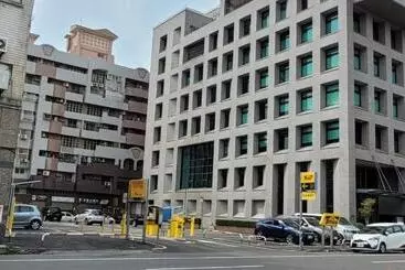 پانسیون Left Bank 121