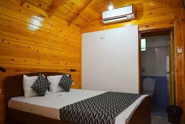 Hotel White Moon Beach Resort
