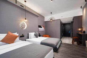 호텔 Banana S Design