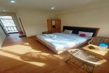 Pensió Tsavo Guest House