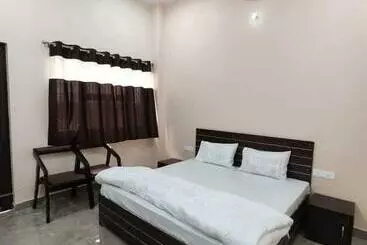 ホテル Spot On Rajput Palace