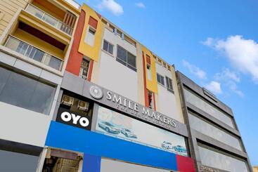 Hotel Oyo Flagship 81334 Sv