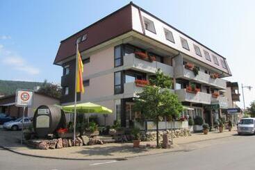 호텔 Gasthof Hirschen