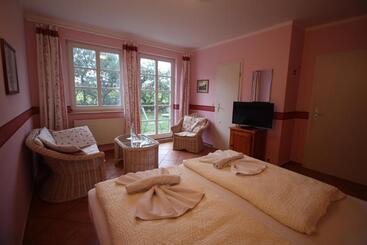 호텔 Landhaus Alt Reddevitz