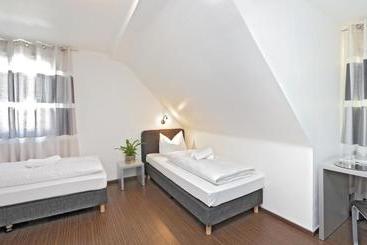 בית מלון כפרי Pension Arkade Heilbronn