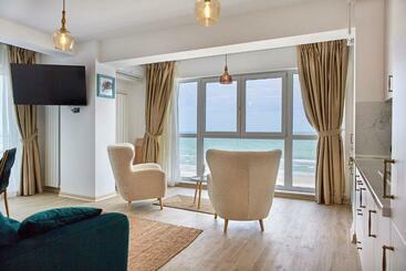 فندق Apartamente By Alz Infinity