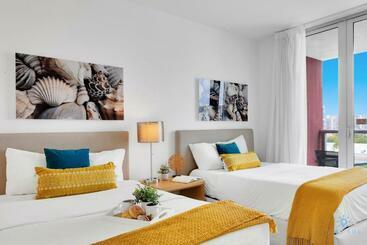 Schronisko Modern Apartment   Amazing Pool   Near Beach