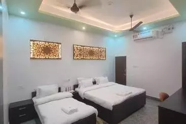 Pension Ratna Hotel & Banquet