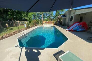 פנסיון Beautiful Room Just Waiting For You!