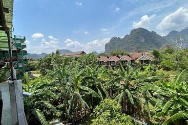 Hotelli Domon Riverside