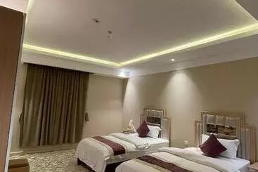 فندق العزم