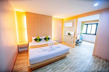 Отель Wanna Marine