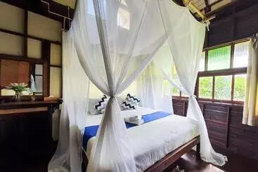 Hotelli Baan Thong Ching Resort