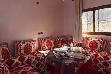 ペンション Dar Arghen Family Lodge