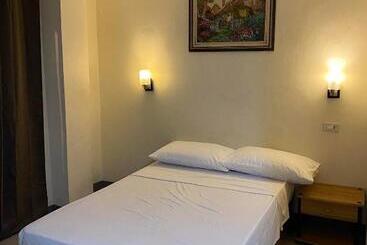 Pensione A S Guest House