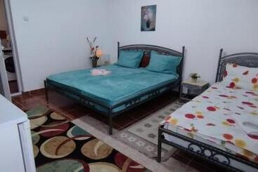 پانسیون Zambilelor 3