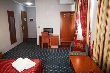 호텔 Cavour Resort