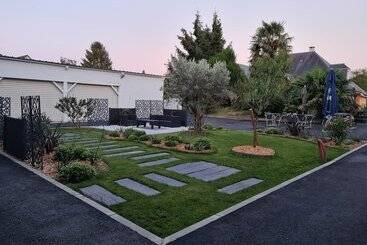 בית מלון כפרי Logis Hôtel L Amandier