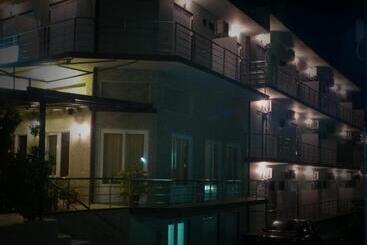 Hôtel Neon Astron