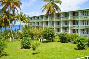 هتل Portsmouth Beach