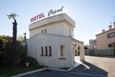 Motel Cap Sol