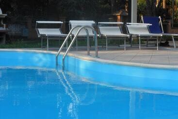 酒店 B&b Vanessa House