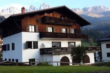 酒店 Garnì Valdan