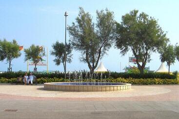 酒店 Villa Lauda B&b