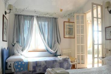 Hotelli B&b Villa Floriana