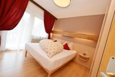 هتل Mason La Zondra