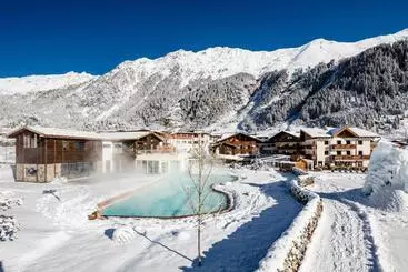 ホテル Schneeberg Family Spa Resort